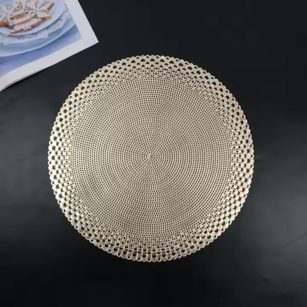 HFF PVC Dinning Kitchen Table Pad Waterproof Anti-slip Round Hollow Designer Placemat Luxury Home Decor
