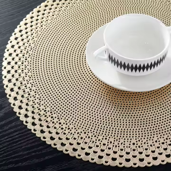 HFF PVC Dinning Kitchen Table Pad Waterproof Anti-slip Round Hollow Designer Placemat Luxury Home Decor